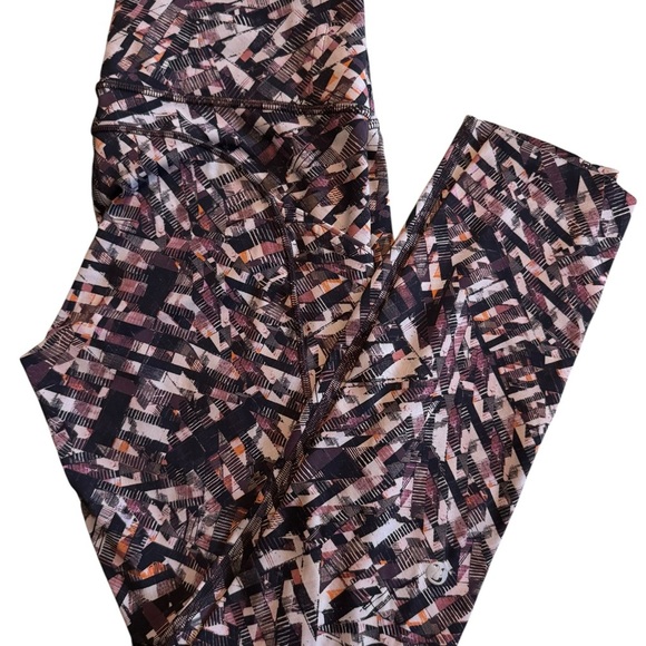 LULULEMON - Fast and Free Tight II 25" *Non-Reflective Nulux
Kaleidoscopic Pink - Picture 10 of 11